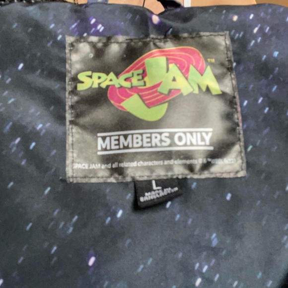 Space jam bomber rain jacket with characters size large zip up zipper tune squad - Picture 6 of 7